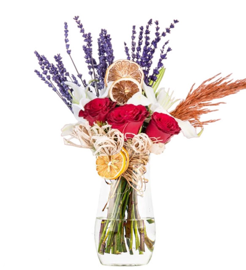 KIRMIZI GÜLLER VE LİLYUMLAR