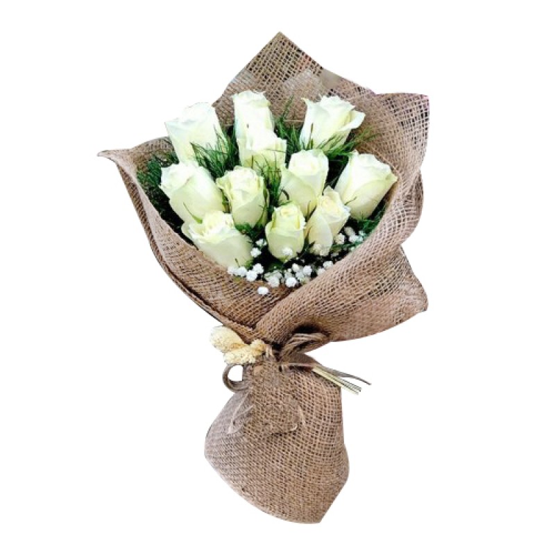 Hasır ambalajda  11 beyaz gül