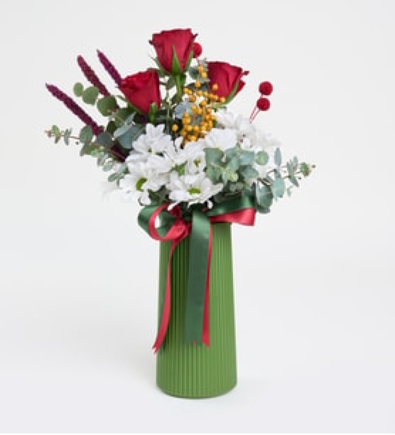 Yeşil Vazoda Gül ve Papatya