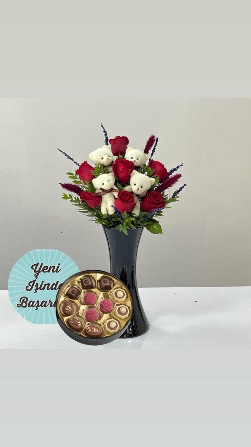 Vazoda Kırmızı Güller ve Ayıcıklar & Yeni İş Tebrikli Çikolata