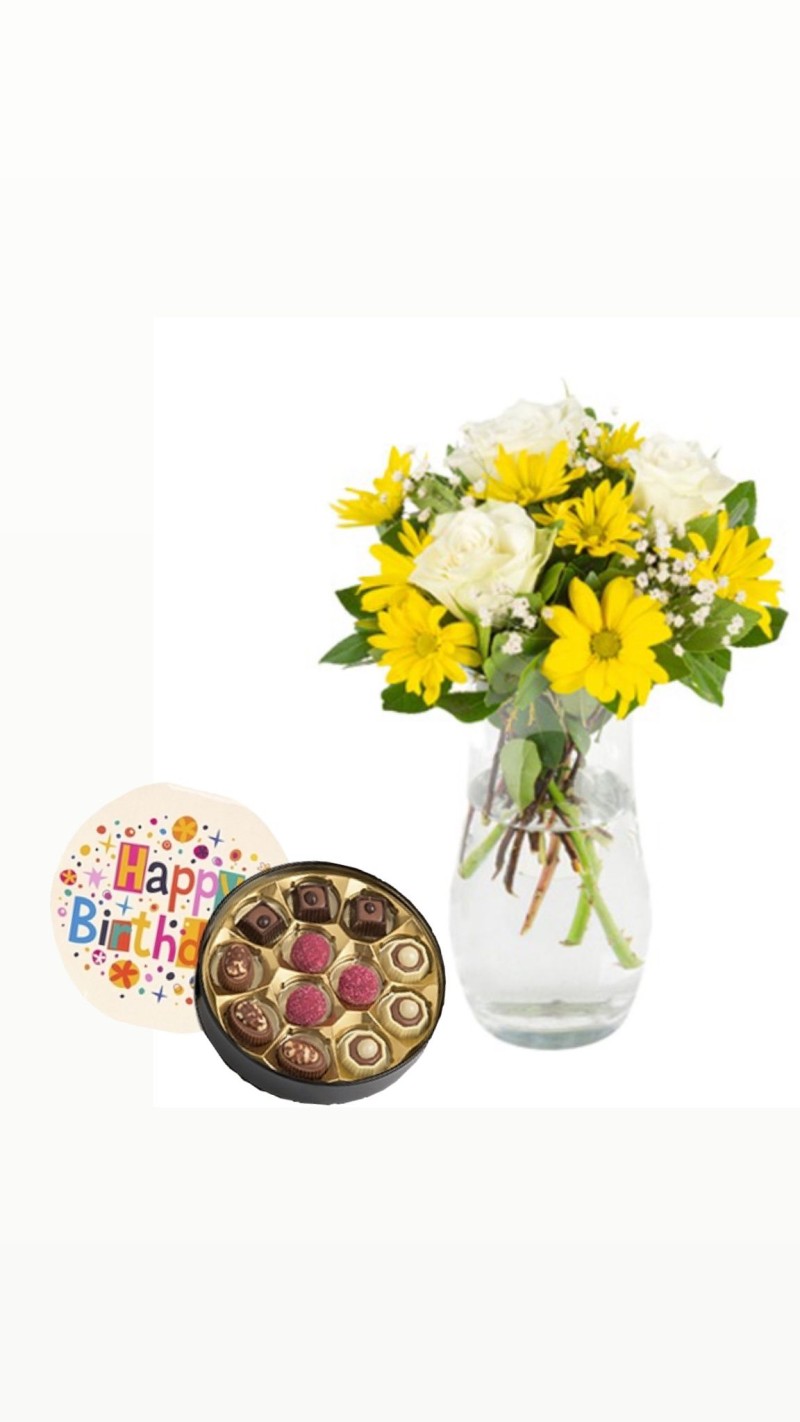 Vazoda Beyaz Güller ve Sarı Gerberalar & Doğum Günü Temalı Çikolata