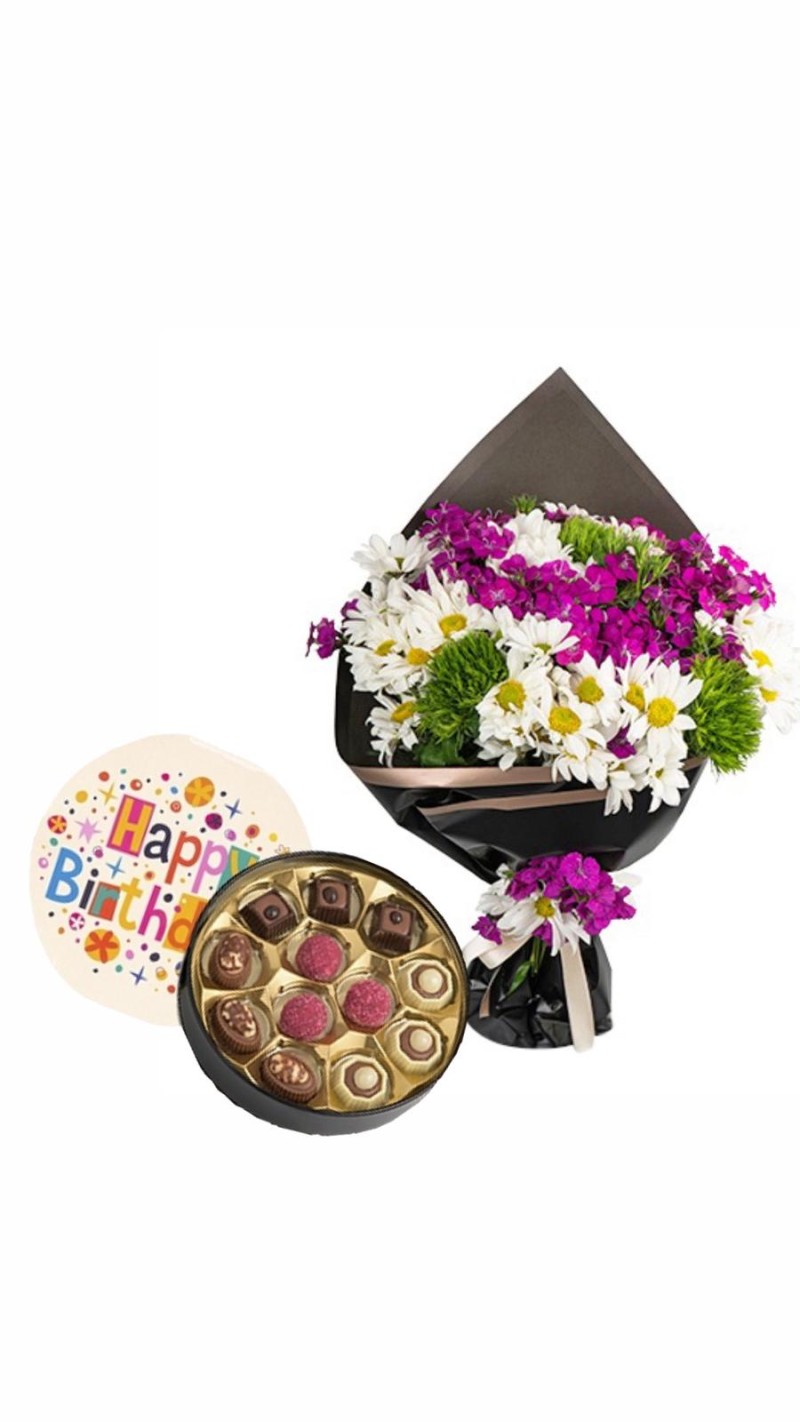 Bukette Papatyalar ve Hüsnü Yusuf & Doğum Günü Temalı Çikolata
