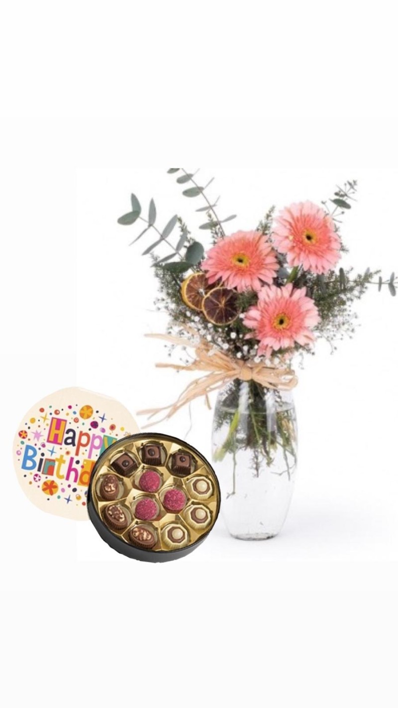 Vazoda Pembe Gerberalar & Doğum Günü Temalı Çikolata