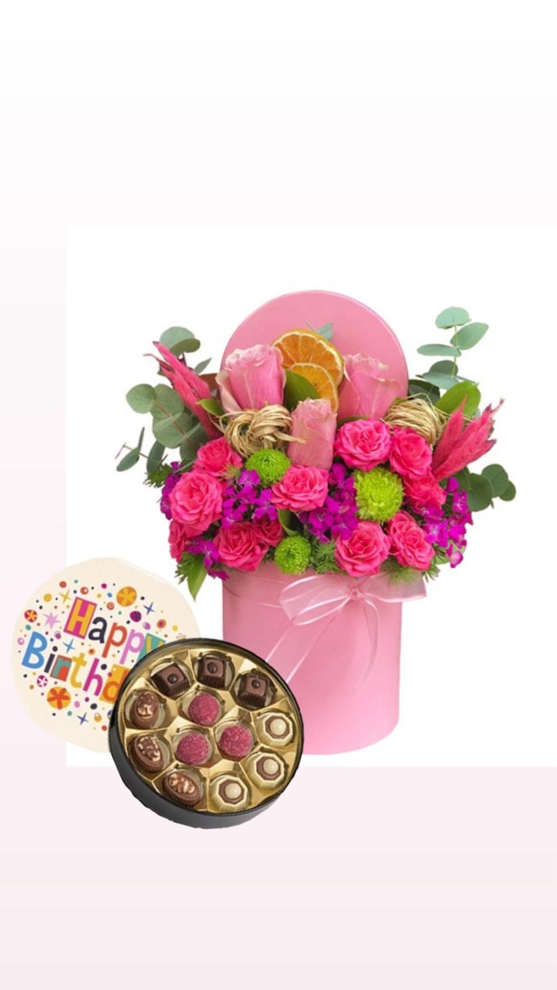 Kutuda Renkli Çardak Güller & Doğum Günü Temalı Çikolata