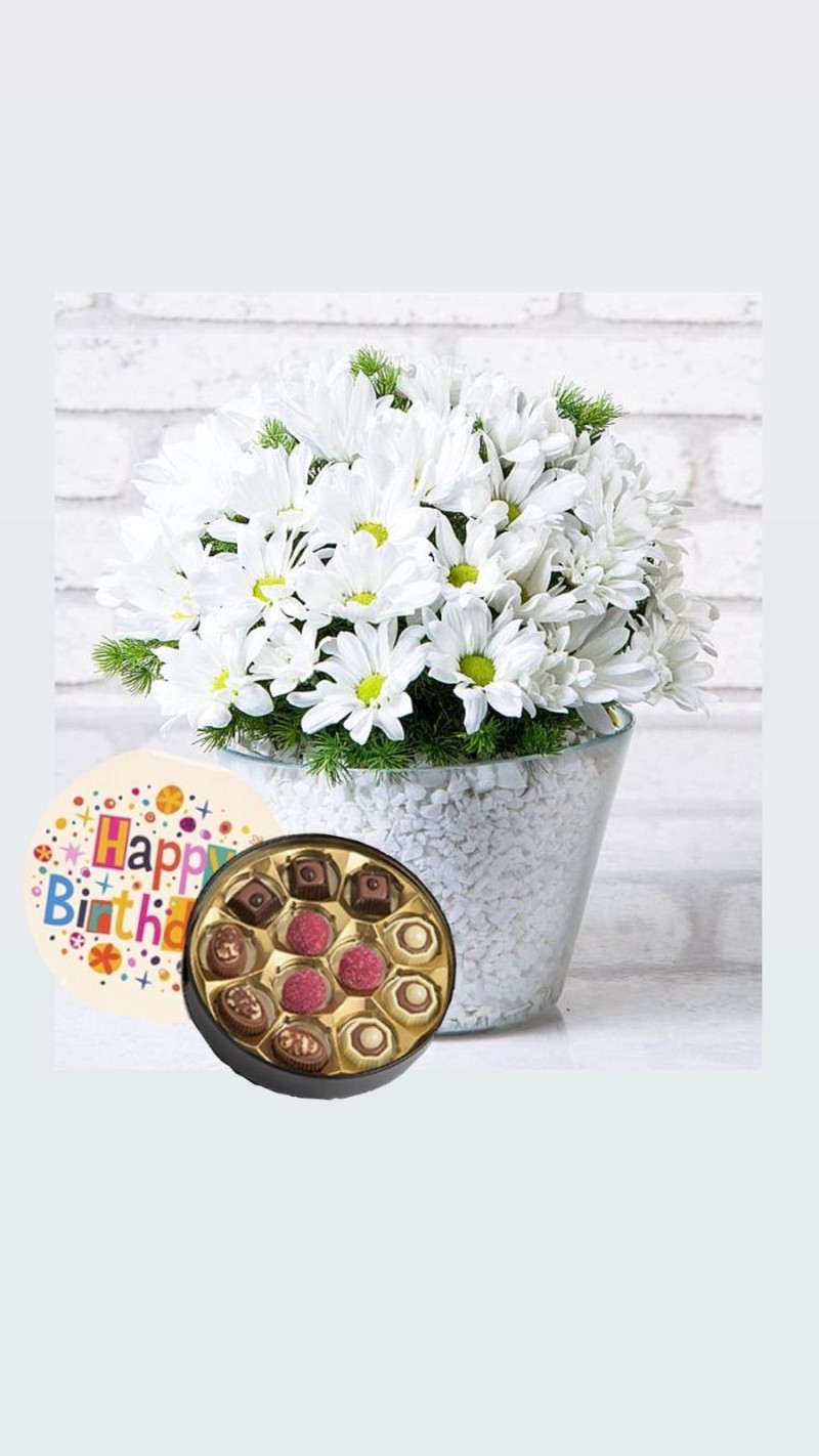 Vazoda Papatyalar & Doğum Günü Temalı Çikolata