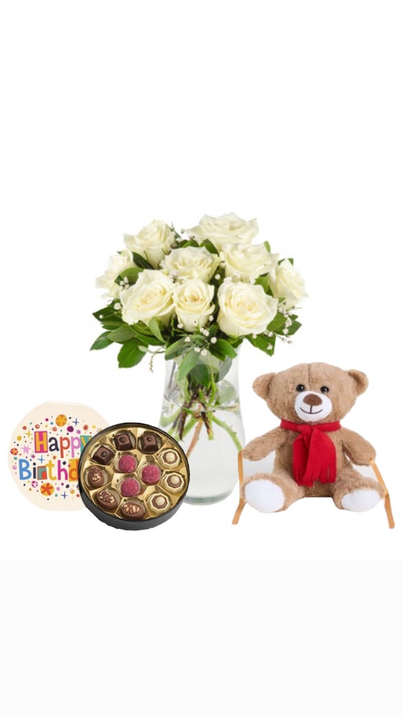 Vazoda Beyaz Güller & Peluş Ayı & Doğum Günü Temalı Çikolata