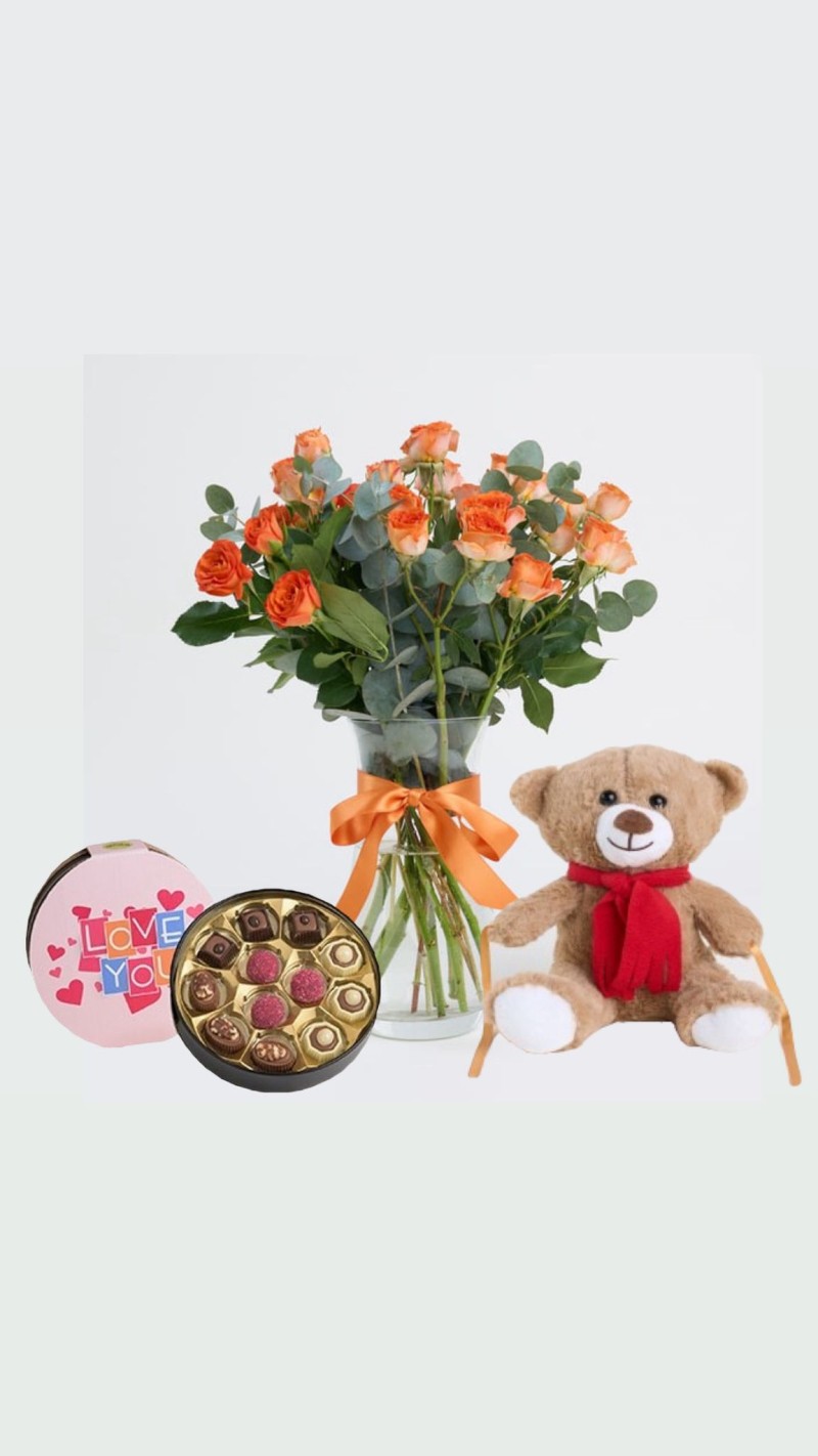 Vazoda Turuncu Çardak Güller & Peluş Ayı & Seni Seviyorum Temalı Çikolata